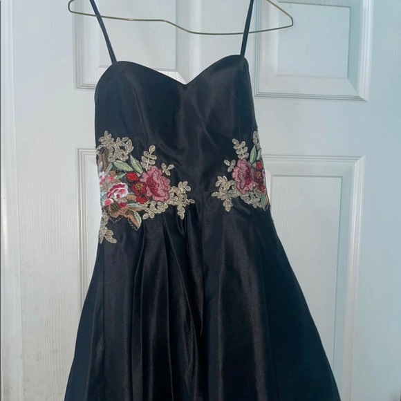 Macy's Dresses & Skirts - Macys sleeveless black embroidered homecoming dress